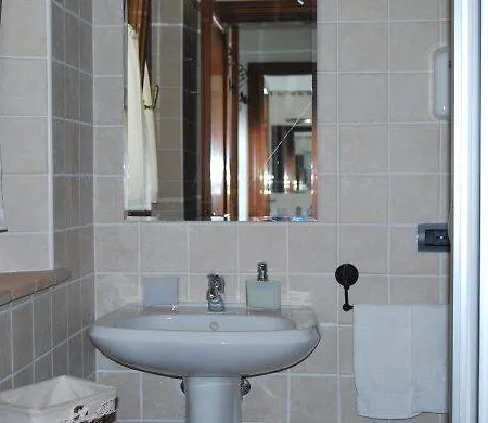 Casa Vacanze L'Orizzonte Montecchio  Habitación foto